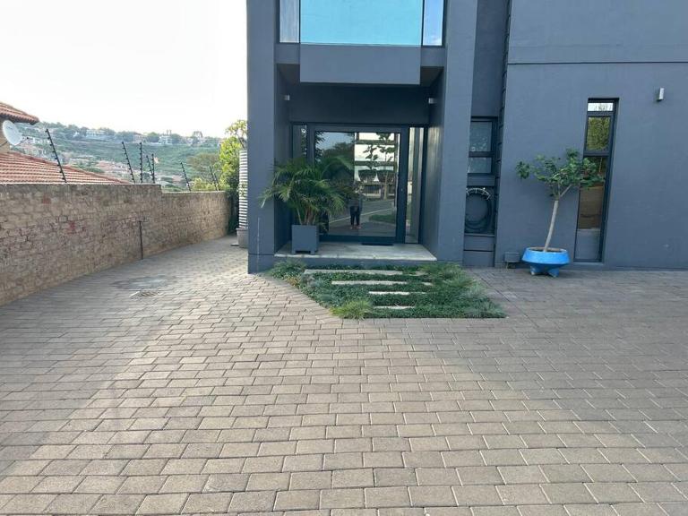 Waterkloof Nature Reserve Studio Apartment - B&B Pretoria