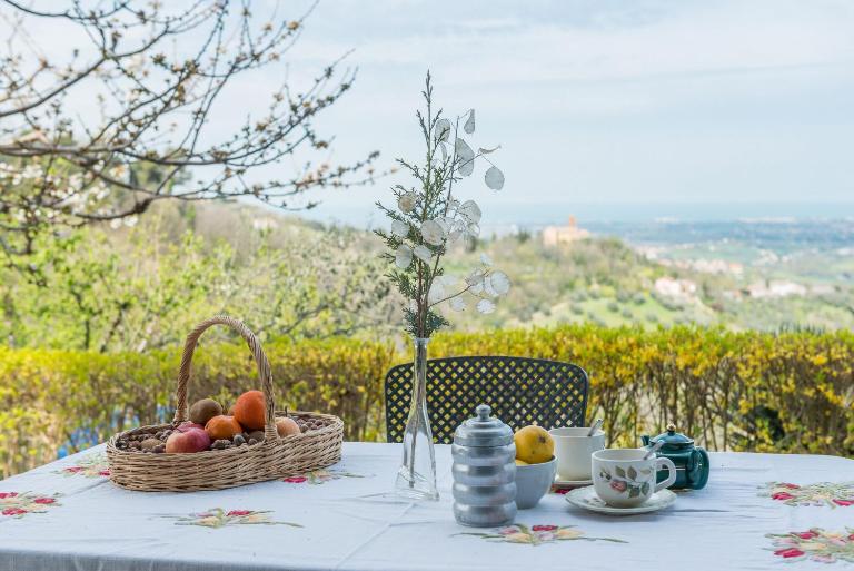 La Nocciola by PosarelliVillas - Bed and Breakfast Pedreto