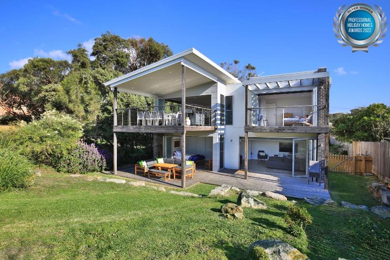 Oceanside I Pet Friendly Absolute Beachfront - B&B Culburra Beach
