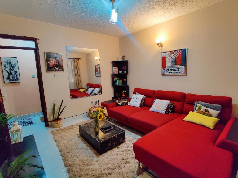 Modern & Comfy Mt. Kenya Sunset View Apartment - B&B Kangaru