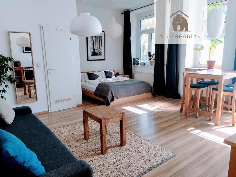 StayBearlin Apartments Prenzlauer Berg Grellstraße - Chambres d'hôtes Berlin
