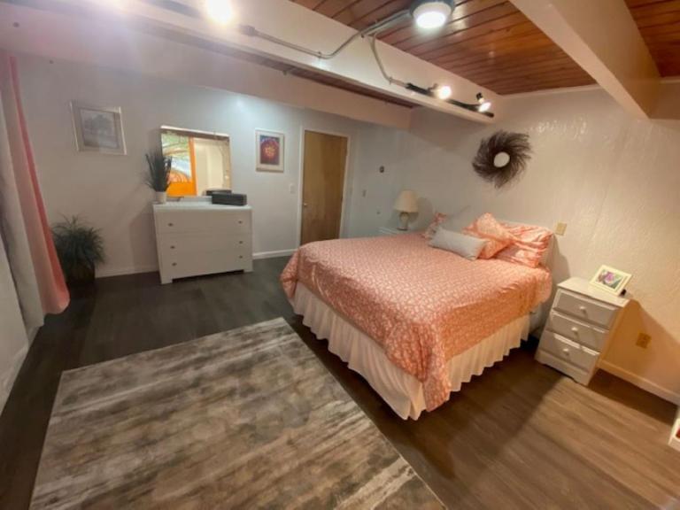 Spacious lower level living all for you! - Ferienwohnung Corvallis