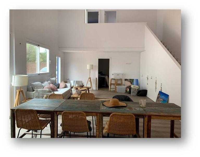 Gorgeous Beach Villla with AC pool, 300m2 from Playa Mitjorn and pool - B&B Playa Migjorn