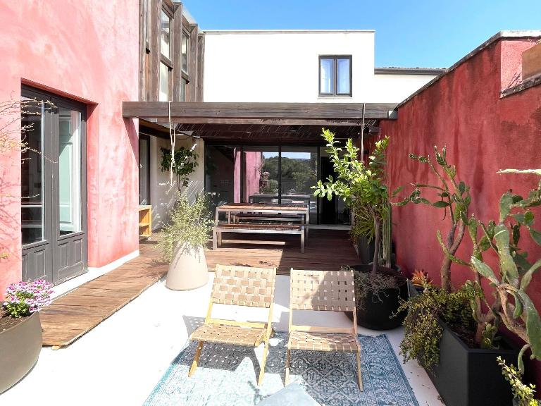 SCSURG Unique and Modern penthouse in the historic center - B&B Catania