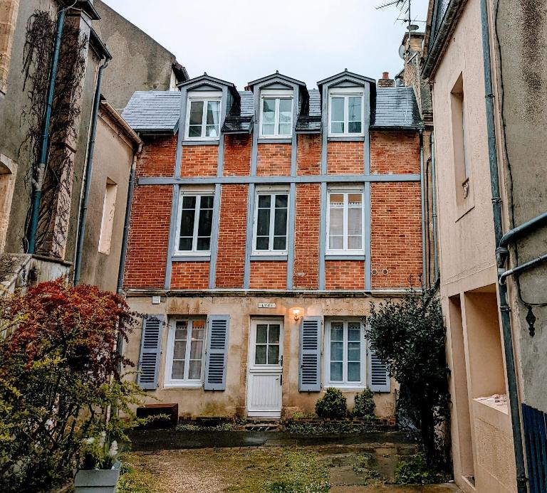 Charmante maison front de mer et centre ville - Chambres d'hôtes Luc-sur-Mer