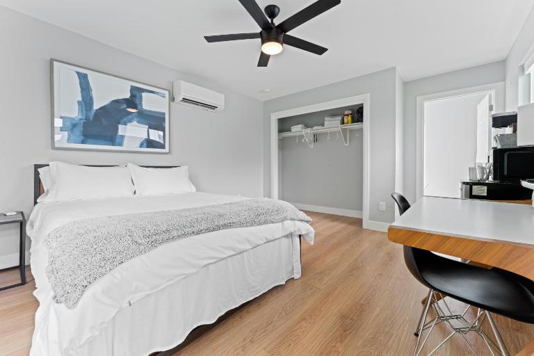 Detached 1 Bed 1 Bath In-law Suite 3 miles from Downtown! - Bed and Breakfast Austin