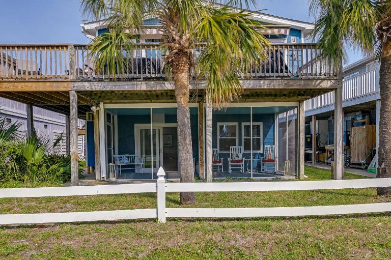'Below Deck' Beach House: Walk to the Ocean! - Chambres d'hôtes Myrtle Beach
