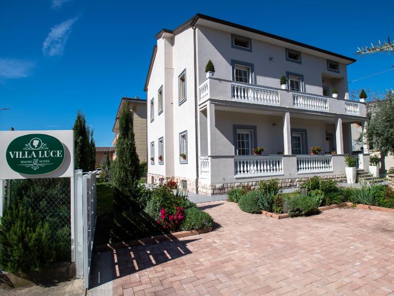 Villa Luce Assisi Rooms & Suites - B&B Asís