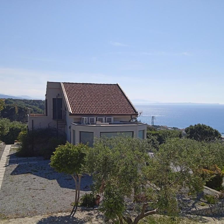 Twin Villas - B&B Rodì