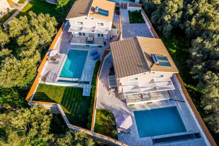 Elianthos Luxury Villas - B&B Tsoukaládhes