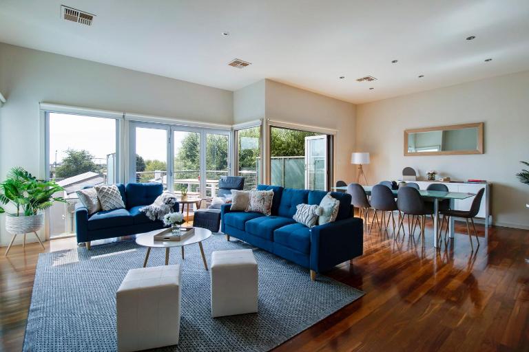 Ultra Modern 3BR Mt Gambier Holiday Home - B&B Mount Gambier