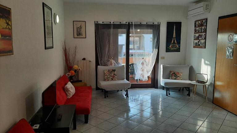 PRESSI AEROPORTO COSTA SMERALDA - Ferienwohnung Olbia