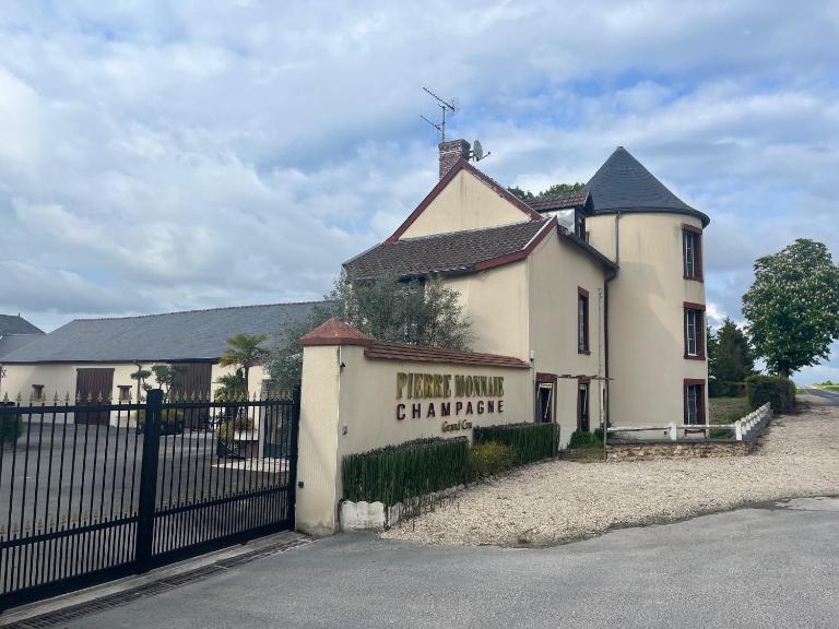 Domaine Pierre Monnaie - Chambres d'hôtes Verzy