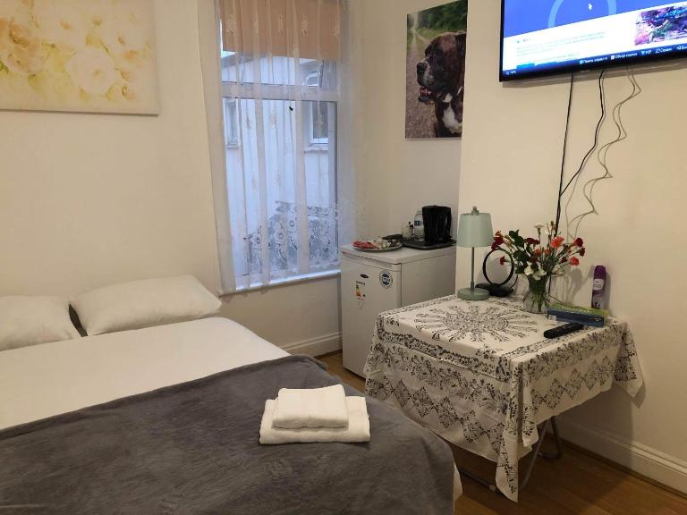 Double Room Central Location 2 - Ferienwohnung Plumstead