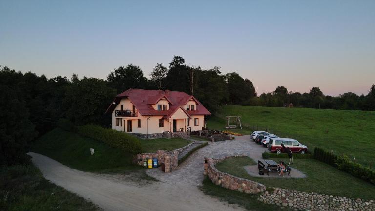 Pokoje na Mazurach 50m od jeziora Gołdopiwo - B&B Kruklanki