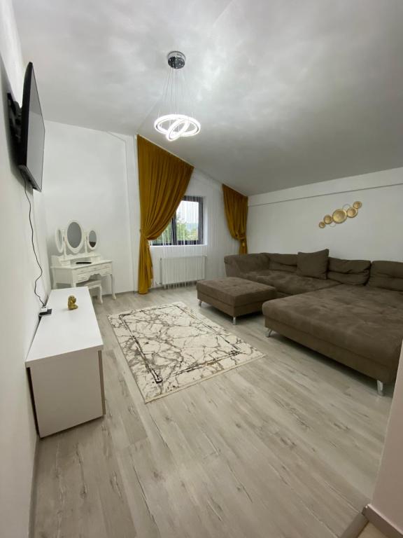 Mr&Mrs ApartHotel - Ferienwohnung Fălticeni