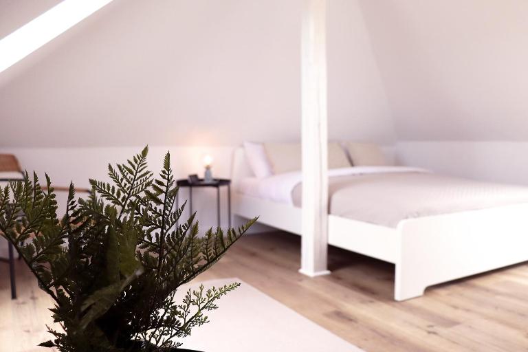 Kostengünstige 1 Zimmer Ferienunterkunft mit gratis Bettwäsche in Strandnähe - Ideal für ein Wochenende - inklusive Fahrradunterstellplatz - B&B Scharbeutz
