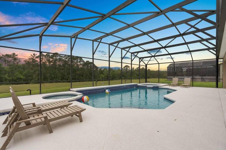 Lakeview w/8 Bedroom 5 KingSuite 3 miles to Disney - B&B Kissimmee