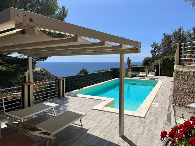 Villa Campigiana - Bed and Breakfast Torre delle Stelle
