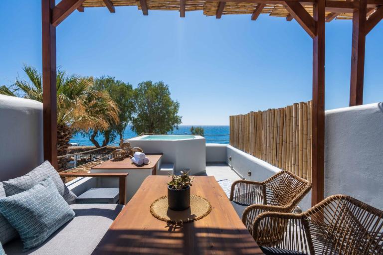 Elixir Del Mar on the Beach - B&B Kamari