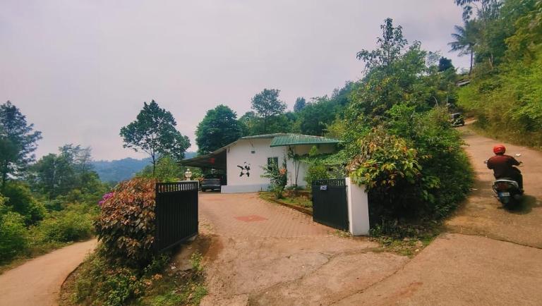 Westernghats Homestay - Bed and Breakfast Madikeri