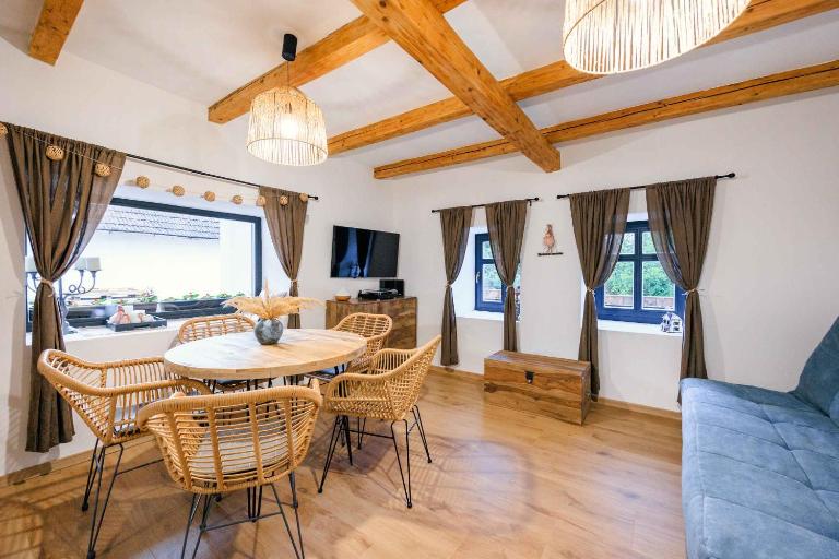 Transylvania Village House - Ferienwohnung Tăutelec