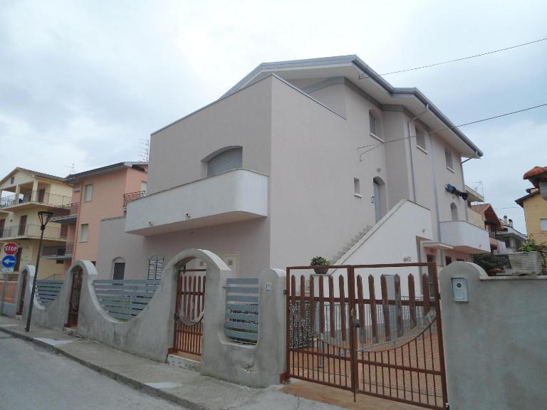 Villino Di Girolamo - B&B Pineto