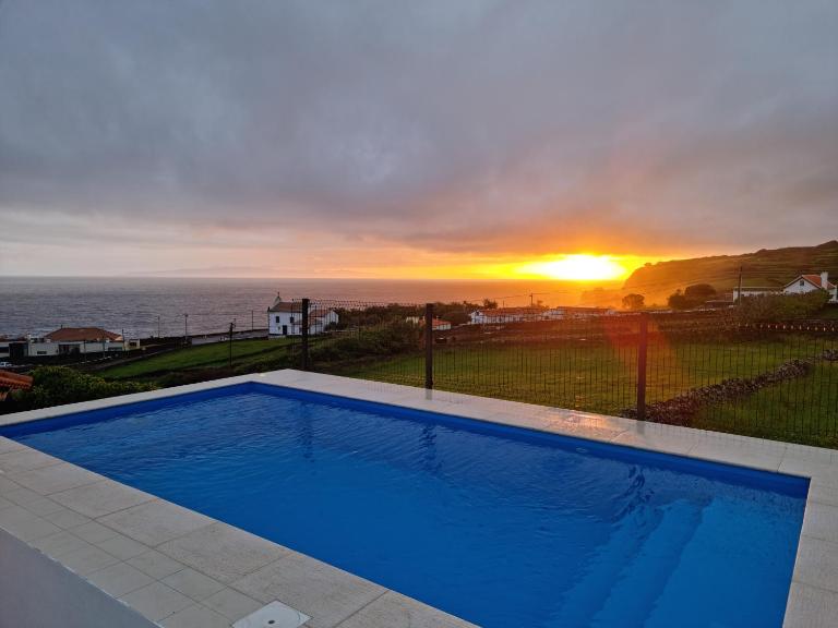 Casa da Torre 2456AL - B&B Angra do Heroísmo