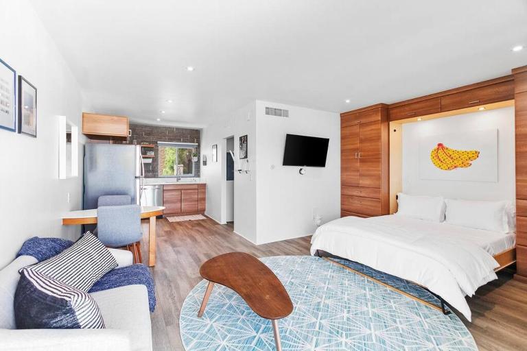 DTPH Mid Century Studio w/Pool & Parking - Bed and Breakfast Phoenix