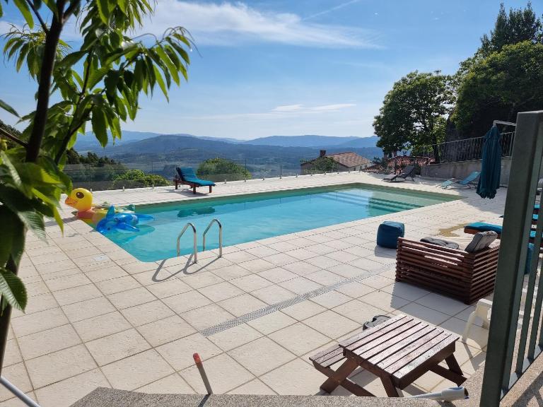 Casa de Férias V6 com piscina - B&B Ponte de Lima