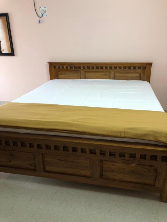 Tirumala Elite Homestay (near Railway station & Bustand) - B&B Tirupati