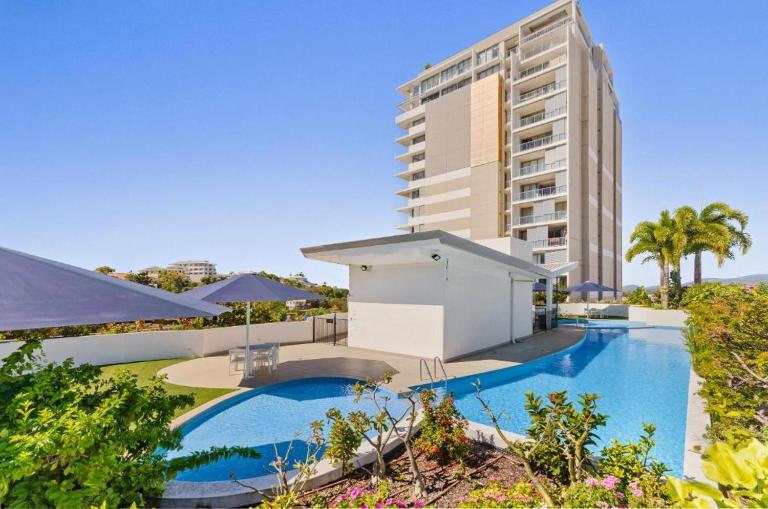 Dalgety 104 - B&B Townsville