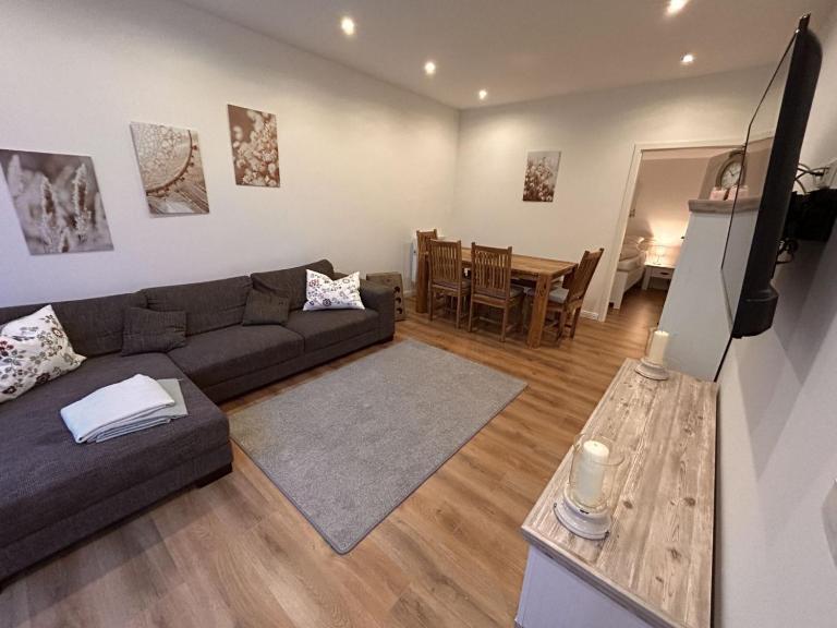 Ferienhaus 2-6 Pers Europa Feriendorf neu renoviert mit Sauna - B&B Husen