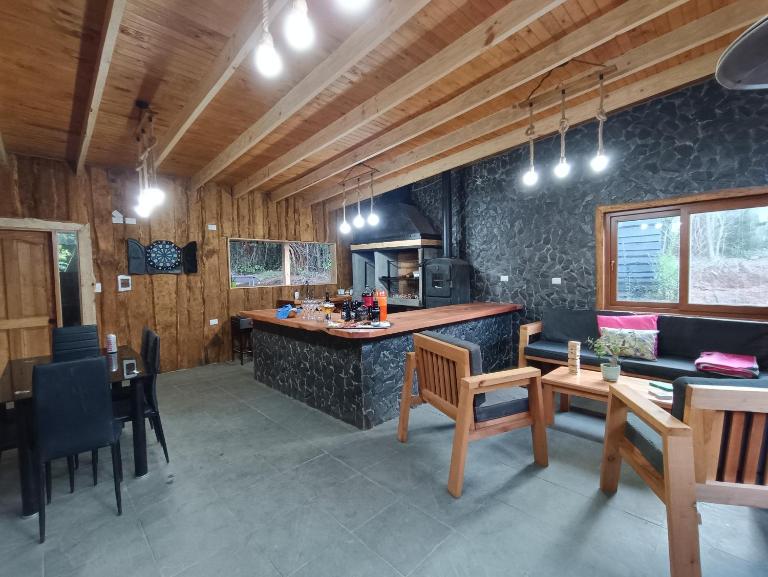 Casa con quincho y piscina privados - B&B Recinto