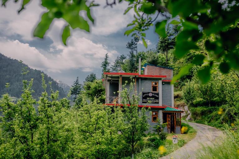 Apple Blush Retreat - Tirthan Valley - Ferienwohnung Goshāin