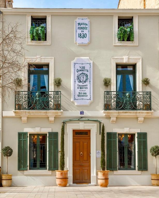 Le 215 Gambetta boutique hôtel en Provence - Ferienwohnung Cavaillon