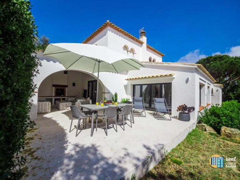 Villa LA KAZ en Mas Nou Platja d'Aro - Bed and Breakfast Castell-Platja d'Aro