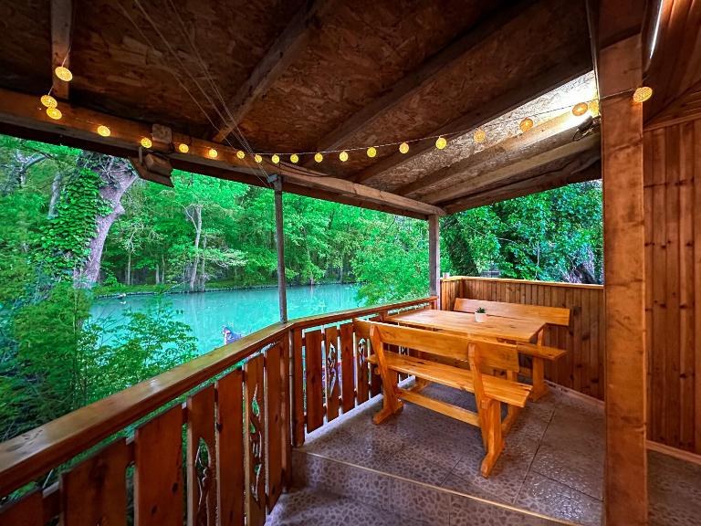 “River Romance” Villa - B&B Kamchia