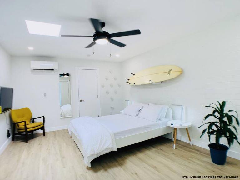Intimate well appointed Studio w Pool - B&B Scottsdale
