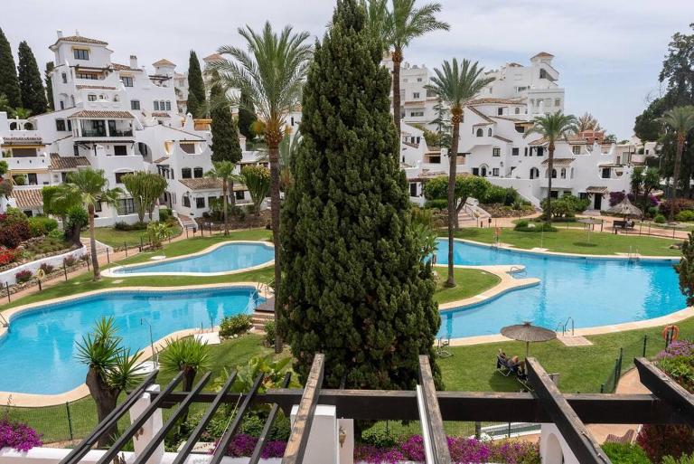 Charming Apartment - B&B Marbella