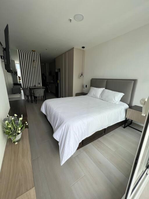 Sky View Studio - Best Area Quito - B&B Quito