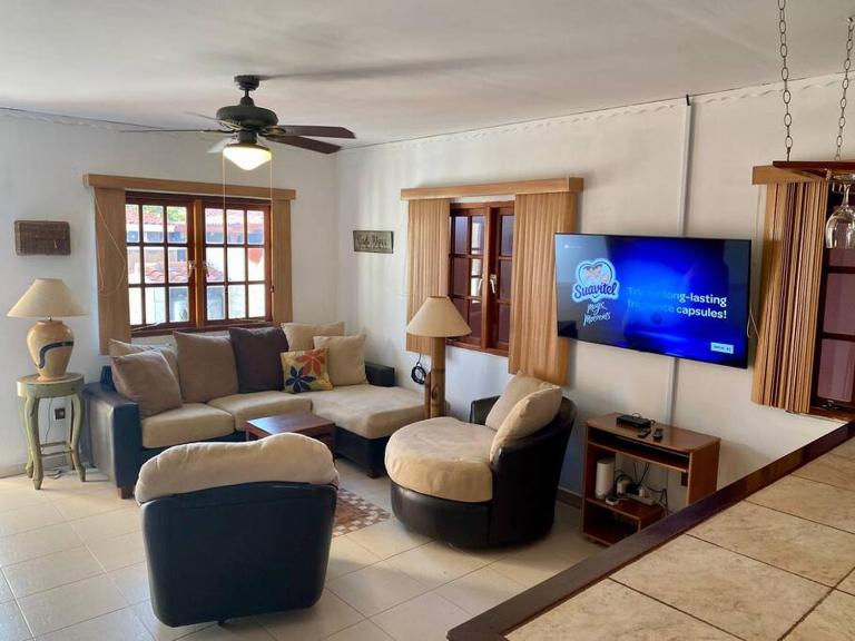 3-bedroom villa with a jacuzzi - Ferienwohnung Noord