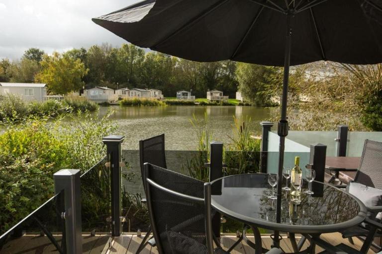 Mallard Lake - B&B South Cerney