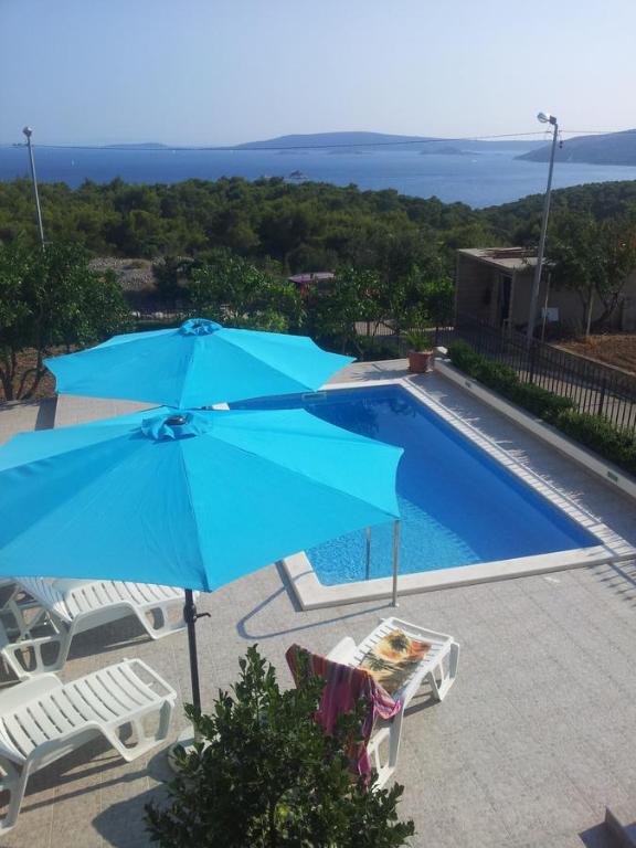 Apartment M - Ferienwohnung Seget Vranjica