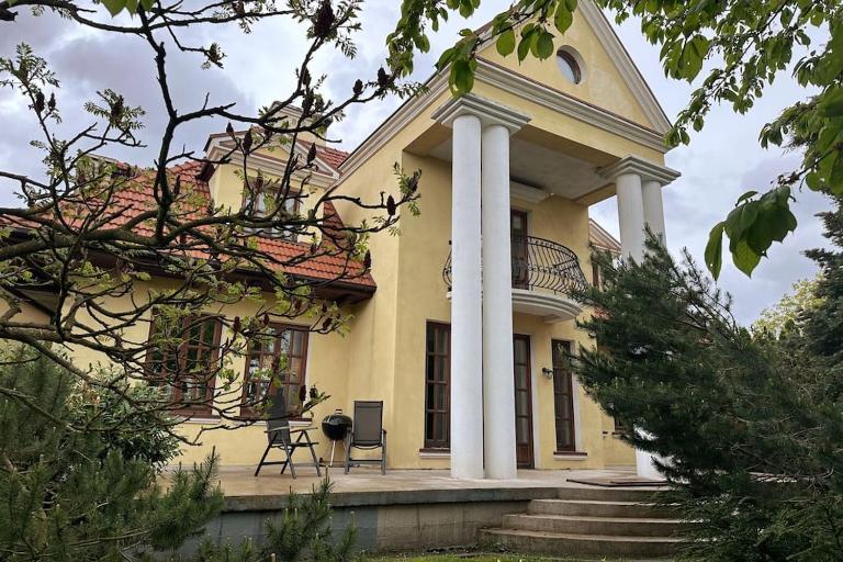 Dako Mansion, Stylish, Modern, Cosy - Chambres d'hôtes Rzeszów