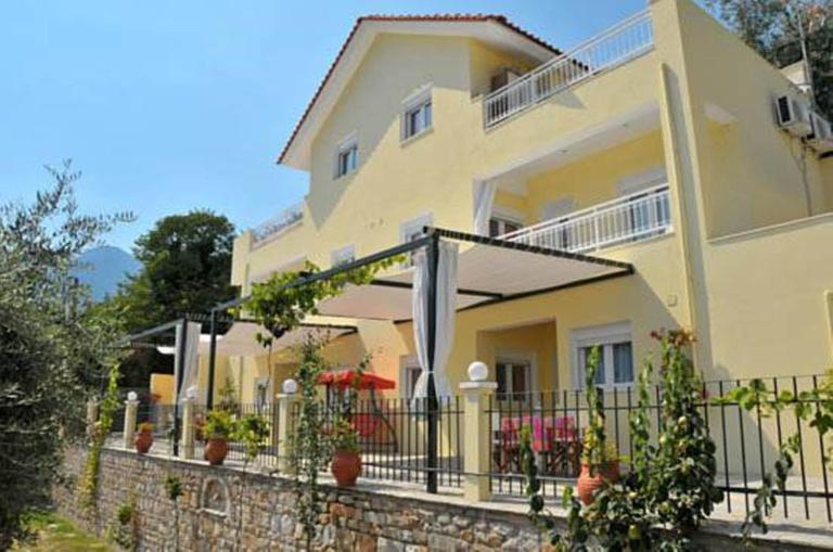 Nestor Apartments - Bed and Breakfast Chrysí Ammoudiá