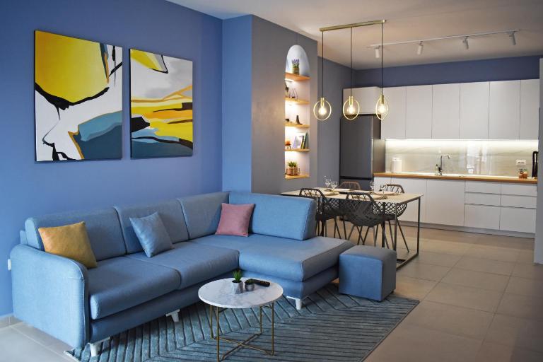 Vibrant Apartment - B&B Tirana