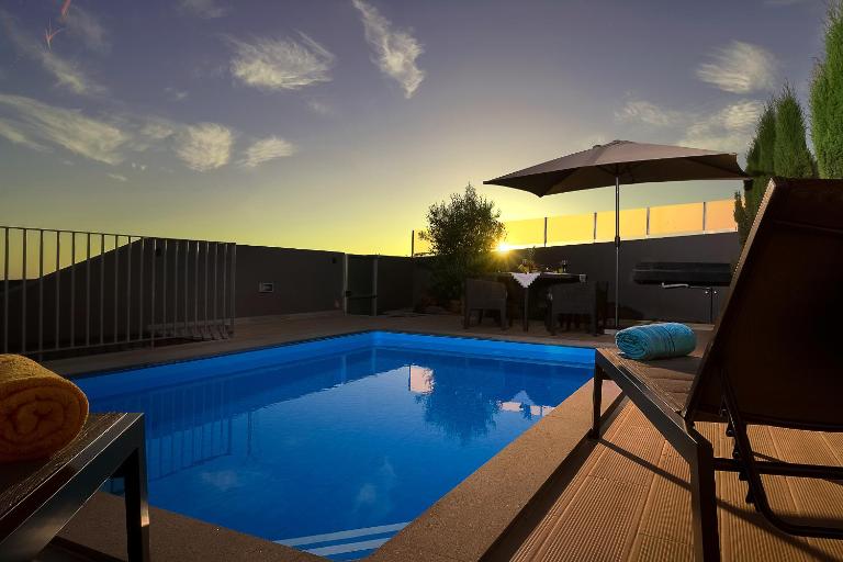 Villa da Silva (Heated Pool and Private Parking) - B&B Arco da Calheta