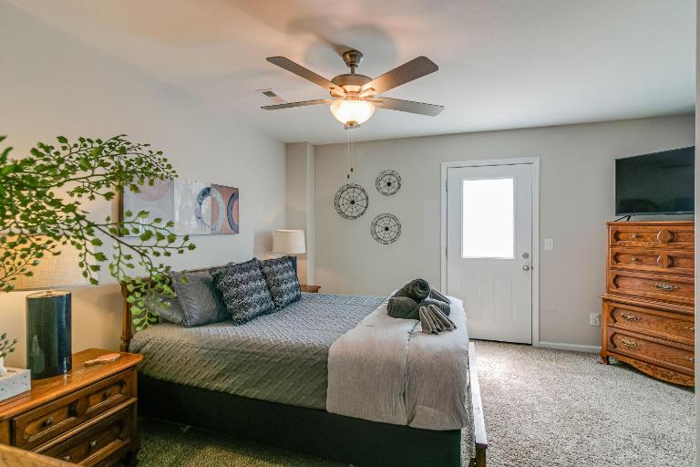 Franklin Haven by Johnathan (1010 Franklin, #A) - B&B Clarksville