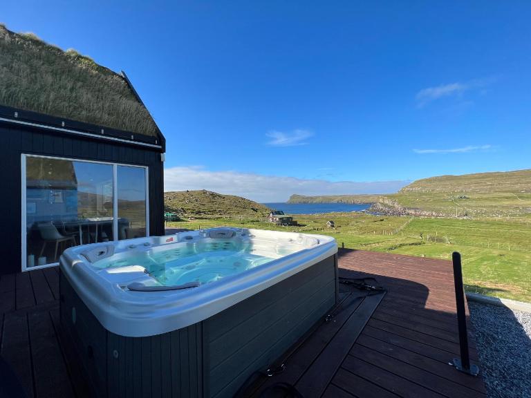 Luxury cottage - in amazing surroundings - B&B Sandur
